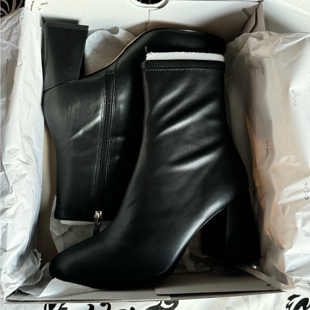 NWT Aldo Haucan Bootie black leather size 9